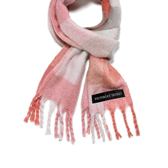 Victoria's Secret Accessories - NWT *HP 3/14* Victoria's Secret Great Blanket Scarf